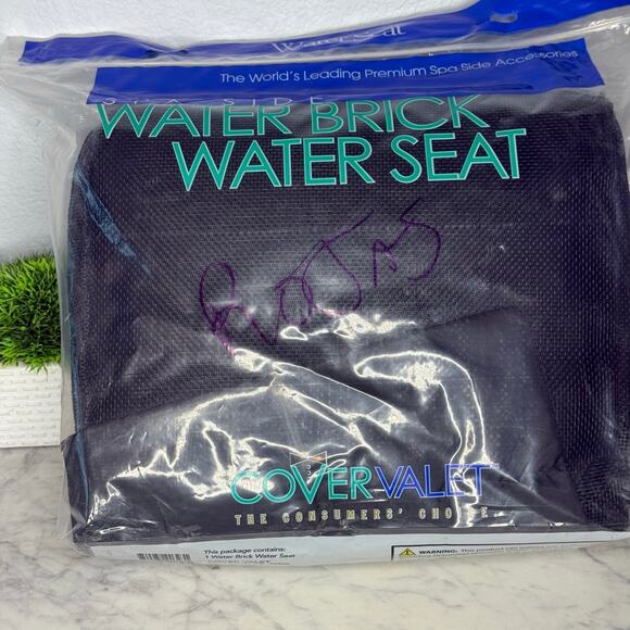 NEW Water Brick Spa Seat - Hot Tub Booster Seat - Picture 1 of 4